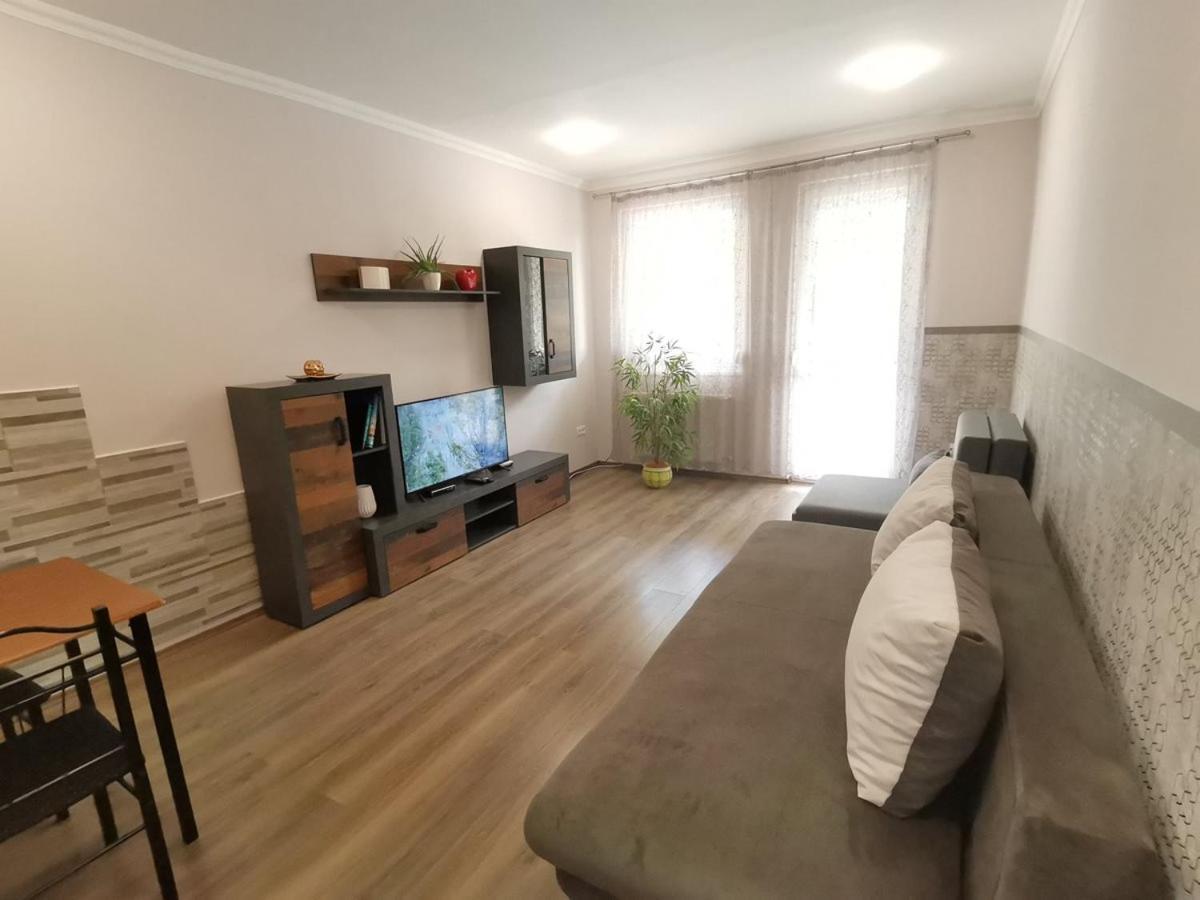 Carpe Diem Apartment Hajduszoboszlo Exterior photo