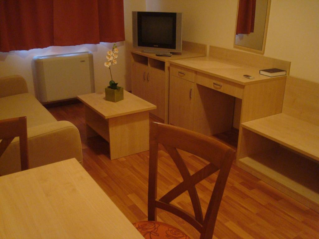 Carpe Diem Apartment Hajduszoboszlo Room photo