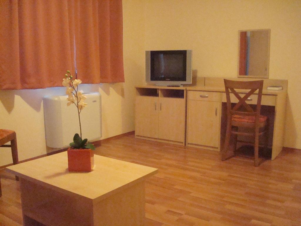 Carpe Diem Apartment Hajduszoboszlo Room photo