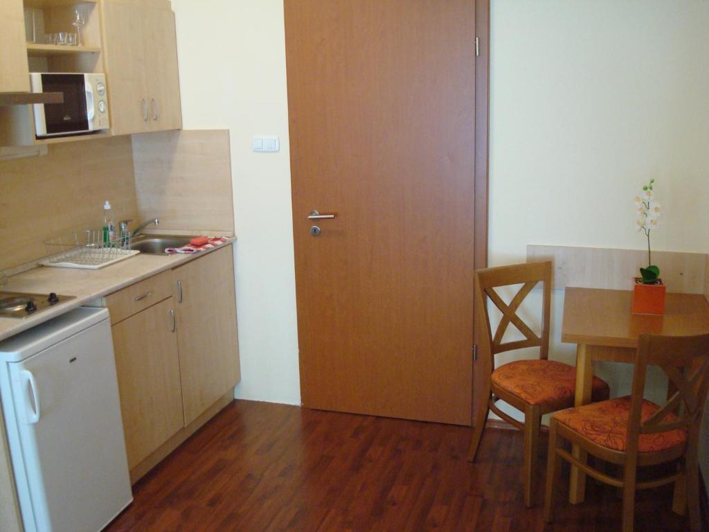 Carpe Diem Apartment Hajduszoboszlo Room photo